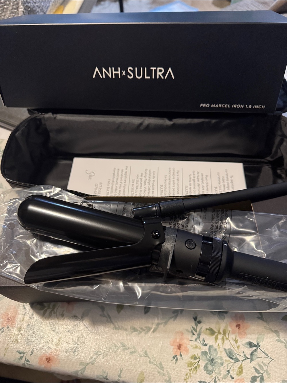 ANH x SULTRA Pro Marcel 1.5" Curling Iron - Black